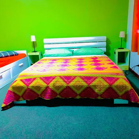 Casa Linda Bed & Breakfast 3*