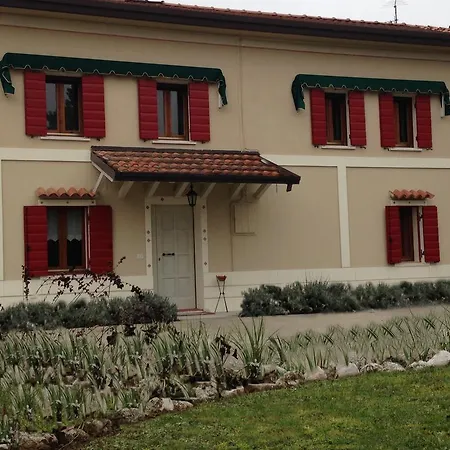 לינה וארוחת בוקר Casa Linda